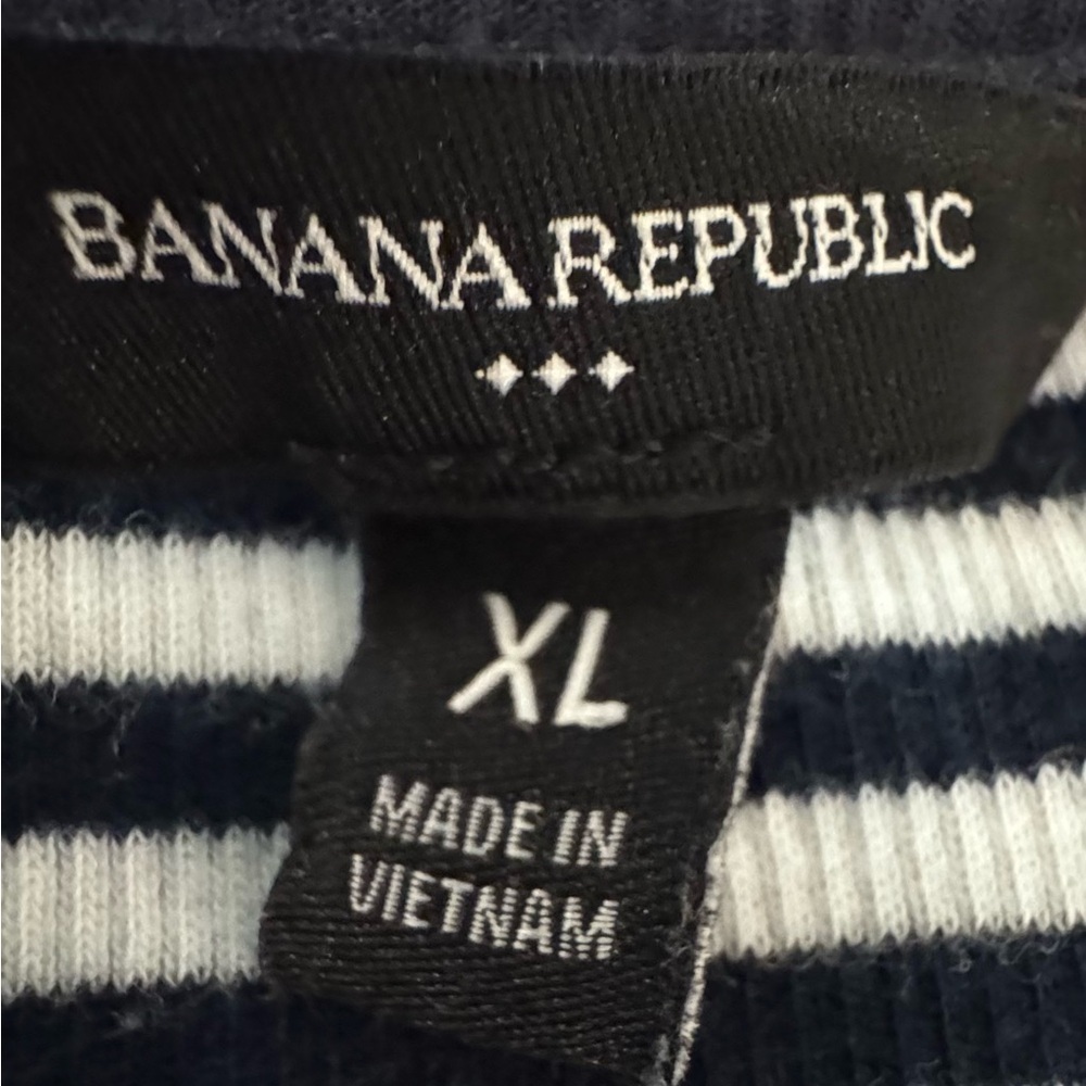NWOT Banana Republic Factory Ribbed Shirt (XL) - Picture 5 of 9